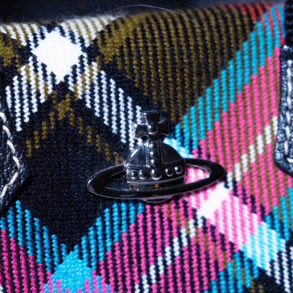 Vivienne Westwod Tartan Duffle Handbag - Picture 8 of 10